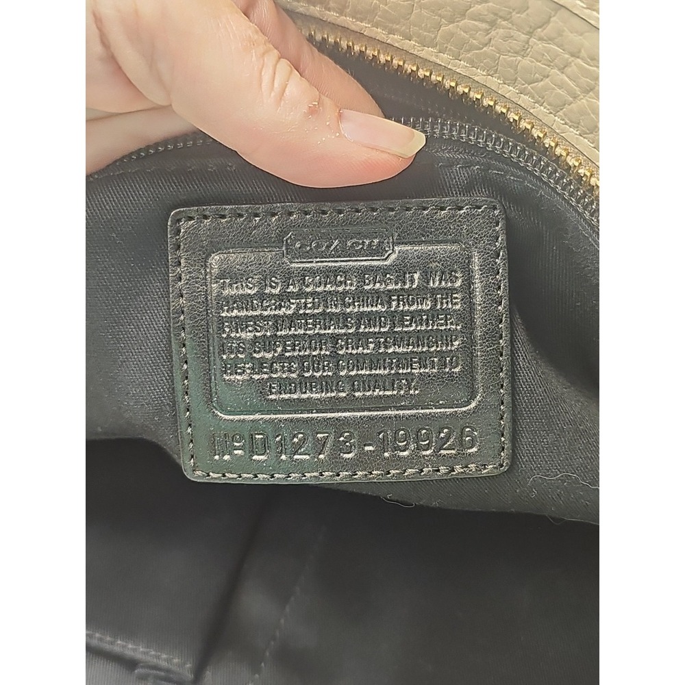 COACH LEGACY TEXTURED LEATHER SHOULDER BAG COLOR:BEIGE/BLACK No 19926 - Picture 7 of 8